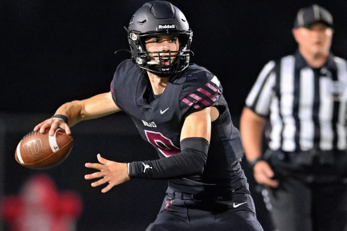 West Linn Tualatin football Oregon October 7 2022 Leon Neuschwander 30